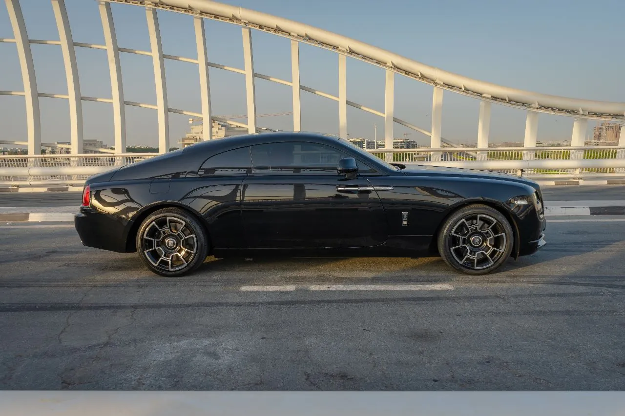 صورة 3 - رولز رويس رايث بلاك بادج