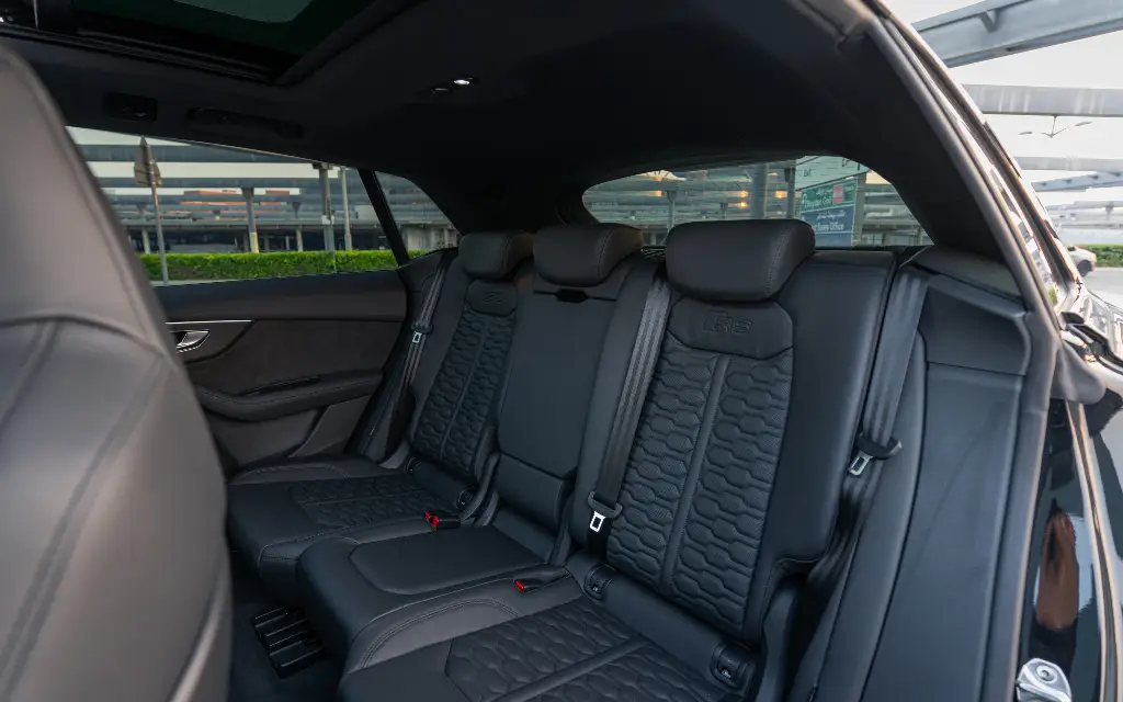 صورة 8 - أودي RSQ8