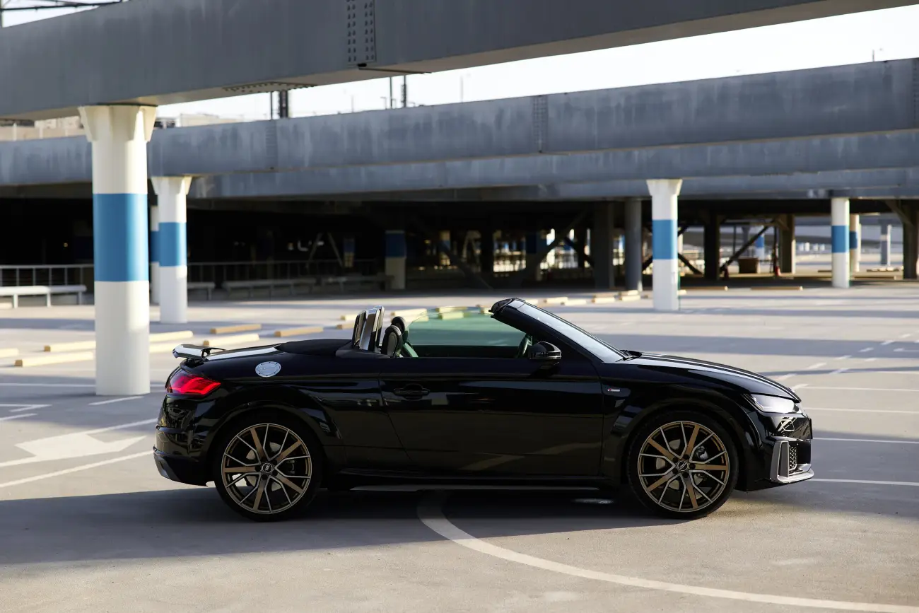 صورة 2 - أودي تي تي