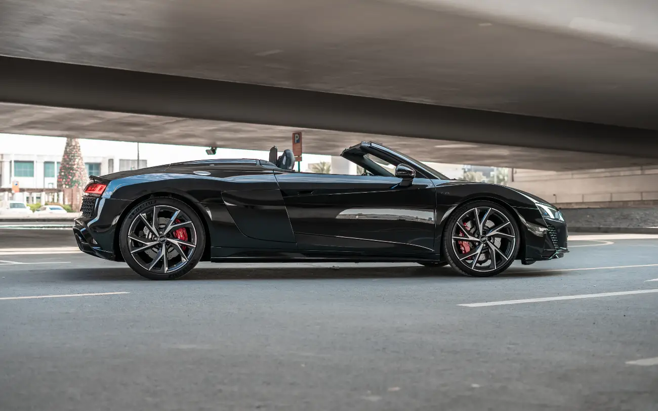 صورة 3 - أودي R8 V10 سبايدر